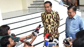 Survei Alvara Beri Jokowi-JK Nilai 'B', Ekonomi Titik Lemah