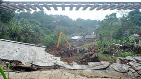 '90 Persen Kawasan Bogor Rawan Bencana'