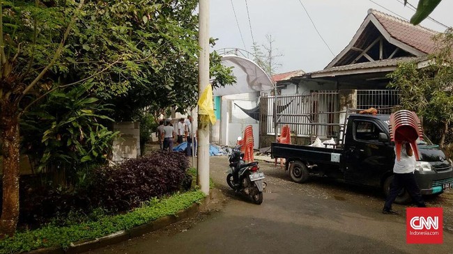 Dianti baru diangkat sebagai karyawan tetap pada 1 Februari 2018, setelah menjalani masa percobaan di GMF selama enam bulan.