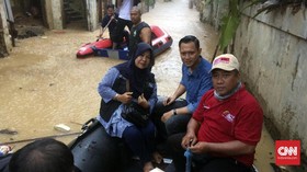 Tinjau Banjir, AHY Minta Pemprov DKI Gerak Cepat