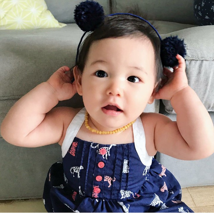 <p>Luna makin imut dengan bandonya. (Foto: Instagram/urbanwit)</p>
