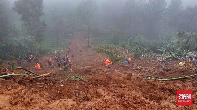 Lokasi longsor di Riung Gunung, Puncak, Bogor, tak jauh dari tempat singgah Presiden Sukarno di masanya.