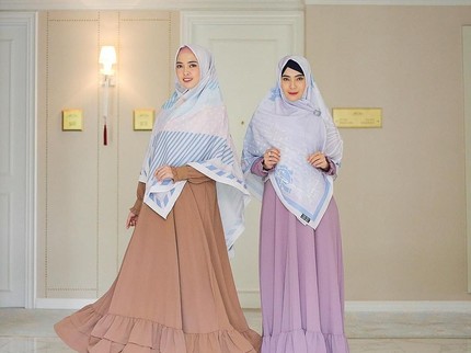 4 Tips Memilih Gamis agar Bunda Terlihat Stylish & Awet Muda