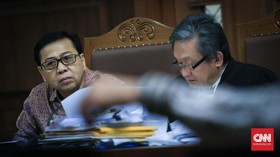 MK Tolak Gugatan Setnov soal Pemanggilan Anggota DPR