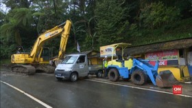VIDEO: Warung-warung di Puncak Dibongkar