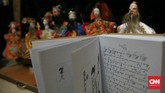 FOTO: Budaya China-Jawa dalam Sekantong Boneka Wayang Potehi Boneka Wayang Potehi yang kerap dipentaskan di kelenteng-kelenteng menjelang Imlek, menyimpan sejarah percampuran budaya China dan Jawa yang kaya.