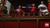FOTO: Budaya China-Jawa dalam Sekantong Boneka Wayang Potehi Boneka Wayang Potehi yang kerap dipentaskan di kelenteng-kelenteng menjelang Imlek, menyimpan sejarah percampuran budaya China dan Jawa yang kaya.