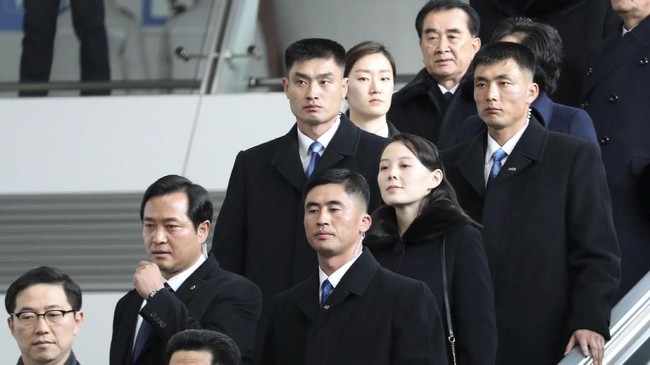Adik pemimpin Korea Utara Kim Jong Un tiba di Korea Selatan untuk menghadiri pembukaan Olimpiade Musim Dingin di Pyeongchang, Jumat (9/2).