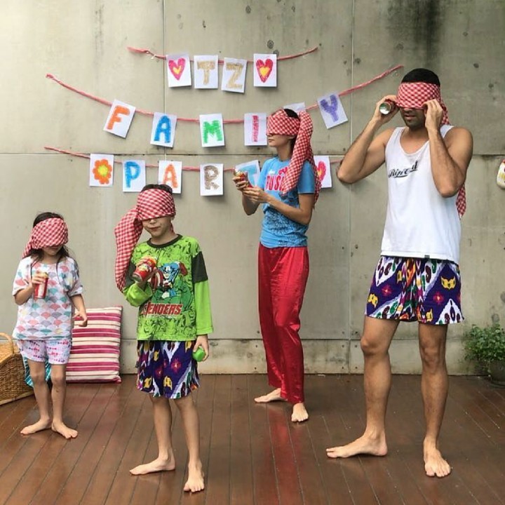 <p>Cara sederhana pun bisa jadi quality time lho buat keluarga yang satu ini. (Foto: Instagram/teukuzacky)</p>