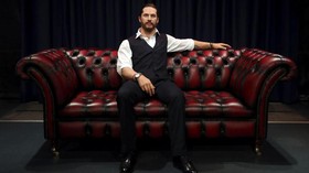 Bebas Menggerepe 'Tom Hardy' di Madame Tussauds London
