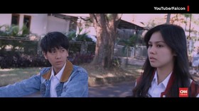 VIDEO: Bahagianya Iqbaal Baca Komentar Netizen Soal Dilan
