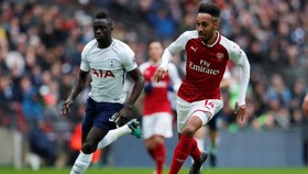 Babak Pertama: Tottenham vs Arsenal Masih Imbang