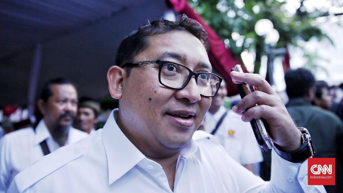 Fadli Zon: Putin itu Bisa Disingkat Prabowo Untuk Indonesia - CNN Indonesia