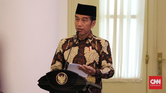 Presiden Joko Widodo mempersilakan KPK meminta keterangan Puan Maharani dan Pramono Anung yang namanya disebut Setya Novanto di sidang e-KTP.