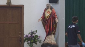 Penyerang Gereja Sleman Cari Target Lewat Internet