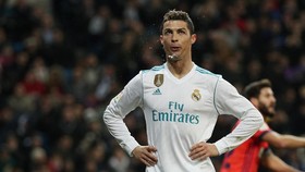 Ronaldo Marah Melihat Fan Madrid Soraki Benzema