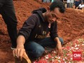 Dangdut dan Kenangan Terakhir Anak Korban Kecelakaan Subang