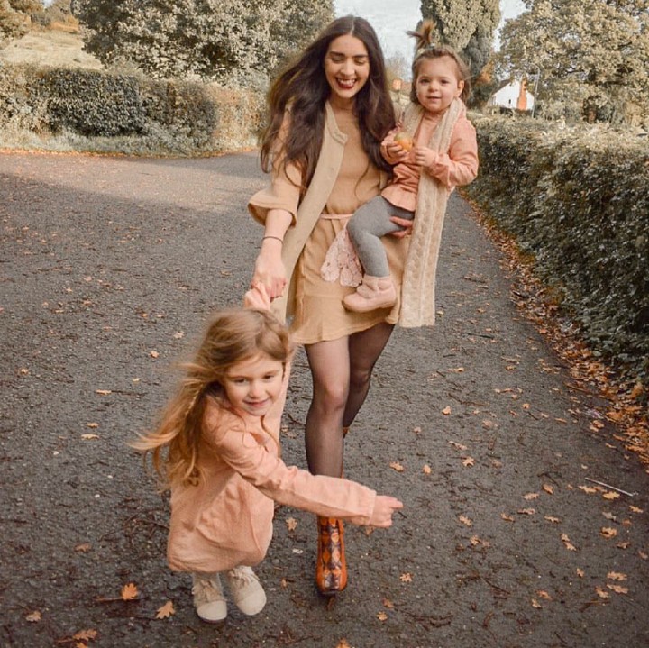 <p>Dengan foto-foto yang bagus, kelak nostalgianya juga lebih dapet nih, he-he. (Foto: Instagram/thedarlings_)</p>