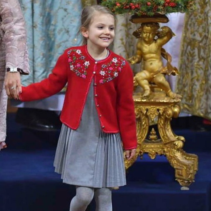<p>Lihat deh, Bun, cantik banget ya Putri Estelle.  (Foto; Instagram @princessetelleofsweden)</p>