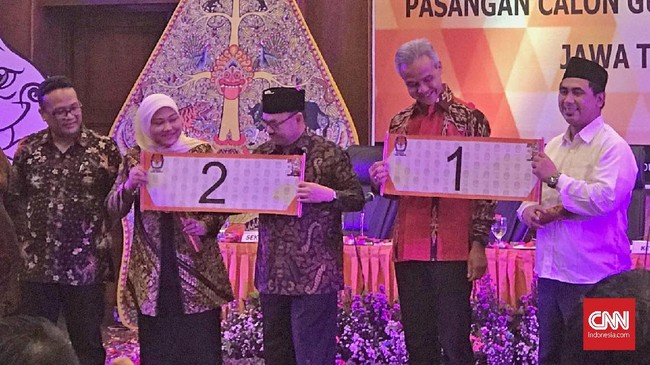 Dalam pengundian nomor urut peserta Pilgub Jateng, Ganjar Pranowo-Taj Yasin mendapatkan nomor urut 1, sementara rivalnya Sudirman Said-Ida Fauziah nomor 2.