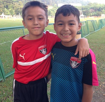 Profil Darius Sinathrya Anak Terbaru