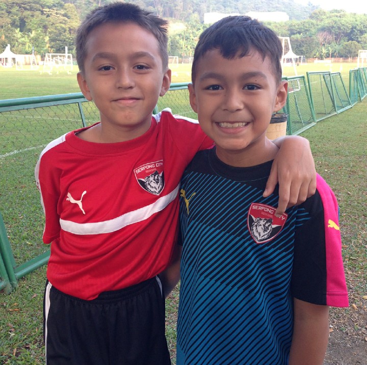 <p>Ternyata Lionel juga nggak kalah oke lho dalam sepakbola. (Foto: Instagram/liodiegosabrina)</p>