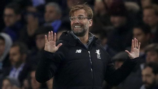 Klopp: Saya Beruntung Tak Bertanding Lawan Zidane di Lapangan Manajer Liverpool Juergen Klopp merasa beruntung tidak berhadapan melawan manajer Real Madrid, Zinedine Zidane, di dalam lapangan sebagai pemain.