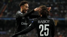 Neymar Diminta Tolak Tawaran Real Madrid