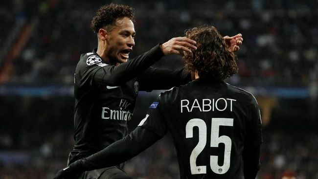 Neymar Diminta Tolak Tawaran Real Madrid Neymar dikabarkan akan meninggalkan Paris Saint-Germain musim depan setelah klub asal Perancis itu disingkirkan Real Madrid di Liga Champions.