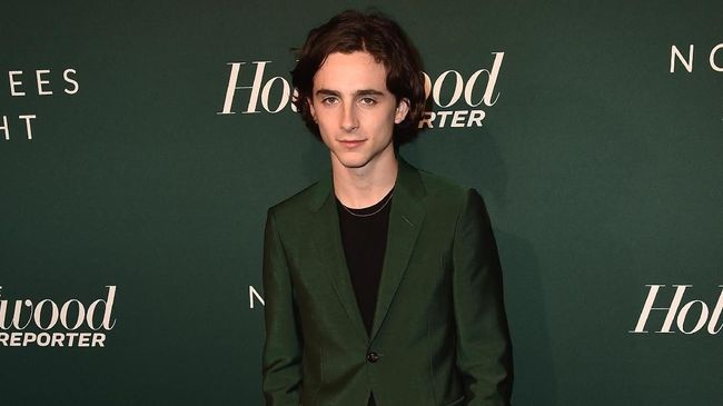 Aktor Timothee Chalamet tampaknya sedang dimabuk asmara. Baru-baru ini dia terlihat jalan bersama putri Johnny Depp.
