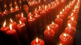 FOTO: Pesta dan Doa Demi Berkah 'Anjing Tanah' Sejumlah kawasan di Asia menyambut Imlek dengan pesta sekaligus doa, agar Tahun Anjing Tanah membawa keberkahan.