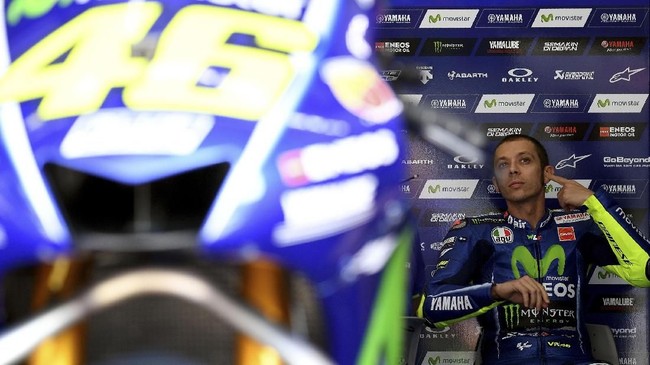 Valentino Rossi menolak dipertemukan dengan Marc Marquez oleh pihak ketiga jelang balapan MotoGP Amerika Serikat, Minggu (22/4).