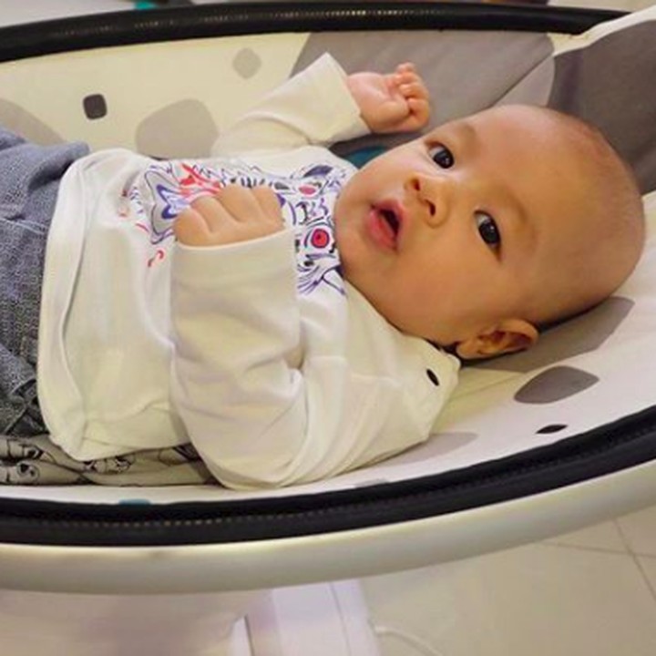 <p>Kai Attar lahir pada 5 Desember 2017. Kalau diperhatiin, Kai mirip banget sama sang kakak, Juna nih. Setuju, Bun? (Foto: Instagram/ @kaiattarsugiono)</p>