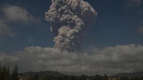 Sinabung Erupsi Besar, Kabupaten Karo Gelap Gulita