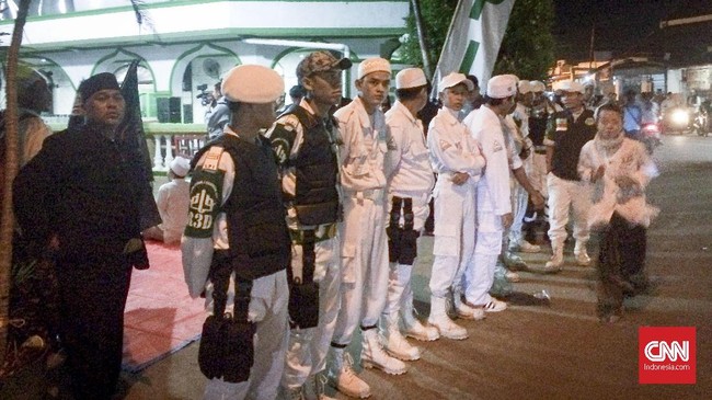 Acara tablig akbar menyabut kedatangan Rizieq Shihab yang dijaga ketat Laskar Pembela Islam (LPI) akan dihadiri para tokoh alumni 212.