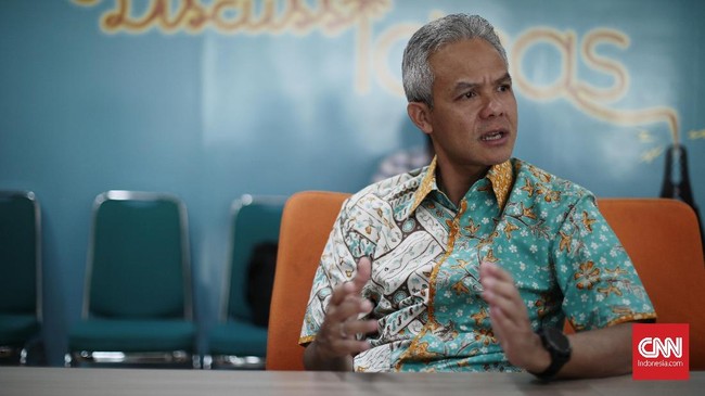 Ganjar Pranowo menilai ada tiga skenario yang digunakan untuk mencoba mengaitkannya dengan korupsi proyek e-KTP, namun semua keterangan terdakwa bertentangan.