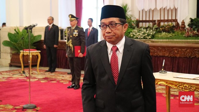 Mantan Ketua Dewan Komisioner Otoritas Jasa Keuangan (OJK) Muliaman Hadad ditetapkan menjadi Duta Besar Indonesia untuk Swiss.
