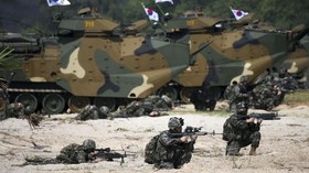 Trump Puji Kim Jong-un, Batalkan Latihan Perang AS-Korsel