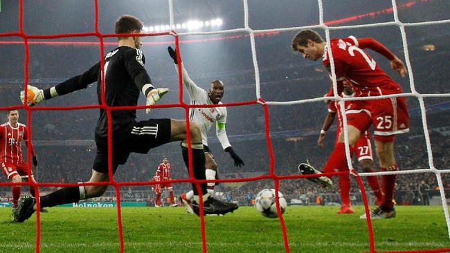 Setelah keunggulan 1-0 di babak peratama, Bayern Munich mencetak empat gol di babak kedua ke gawang Besiktas.