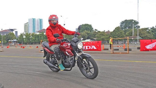 Motor sport entry level Honda CB150 Verza menyimpan keunggulan yang tak banyak diketahui calon konsumen.