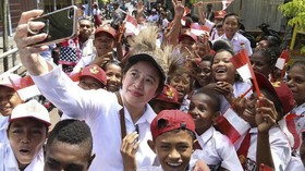 PDIP Sentil AHY, Demokrat Sindir Kapasitas Puan Jadi Menteri