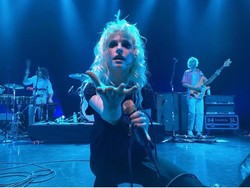 Catat! Hayley William Janji Tak Akan Tinggalkan Paramore Demi Solo Karier