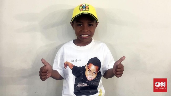 Rivaldy Elvans menjadi viral setelah bergaya menjadi komentator MotoGP. Rivaldy mengaku sangat mengidolakan Valentino Rossi sejak masih empat tahun.