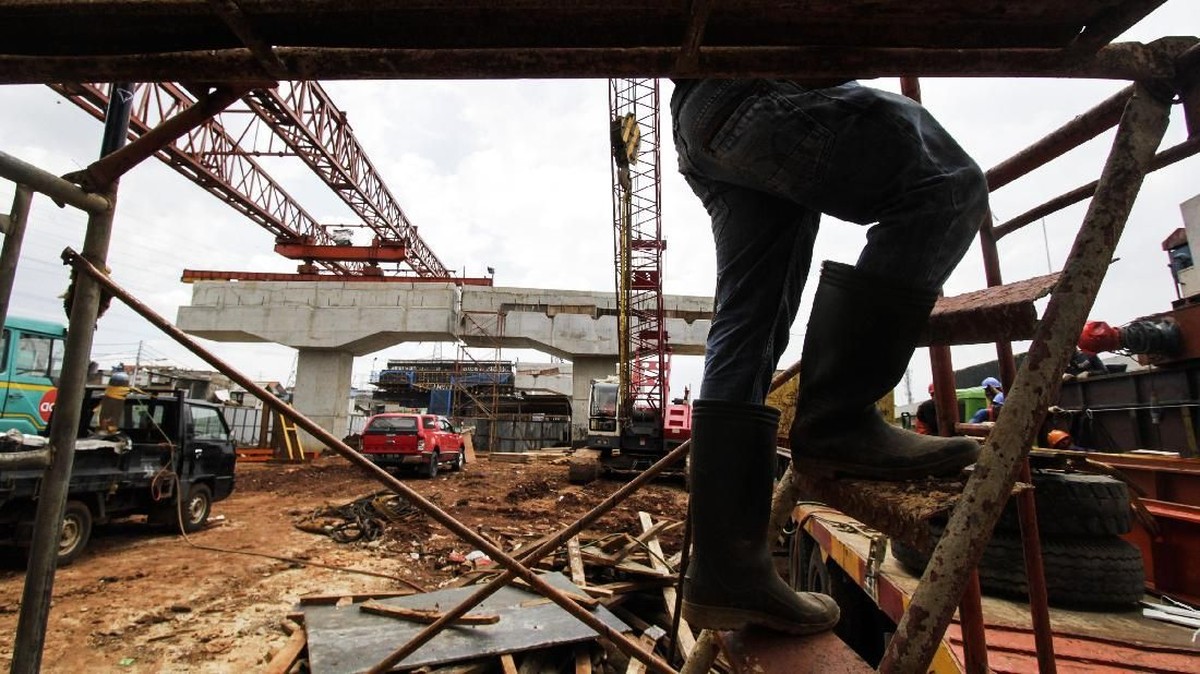 FOTO: Proyek-proyek Jalan Layang yang Sementara 'Tenggelam'