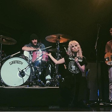 Lirik Lagu Misery Business - Paramore