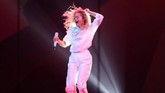 FOTO: Pesta Musik Inggris di Brit Awards 2018 Brit Awards 2018, ajang penghargaan musik tertinggi di Inggris telah berlangsung Rabu (21/2) di London. Dua Lipa dan Stormzy pun menjadi pusat sorotan.