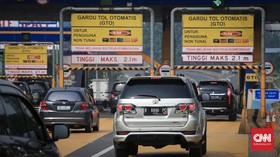 Polisi Cari Petugas Penyerobot Pintu GTO yang Viral di Medsos