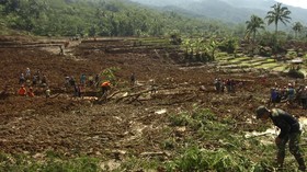 Satu Keluarga di Nias Selatan Tertimbun Longsor