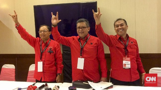 Hasto PDIP menyoroti soal Gubernur Bali Wayan Koster yang menolak Timnas Israel bertanding dalam gelaran Piala Dunia U-20.