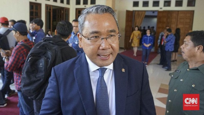 Menteri Desa, Pembangunan Daerah Tertinggal, dan Transmigrasi mengklaim pemerintah akan terus meningkatkan alokasi dana desa tiap tahun, begitu pula pada 2019.